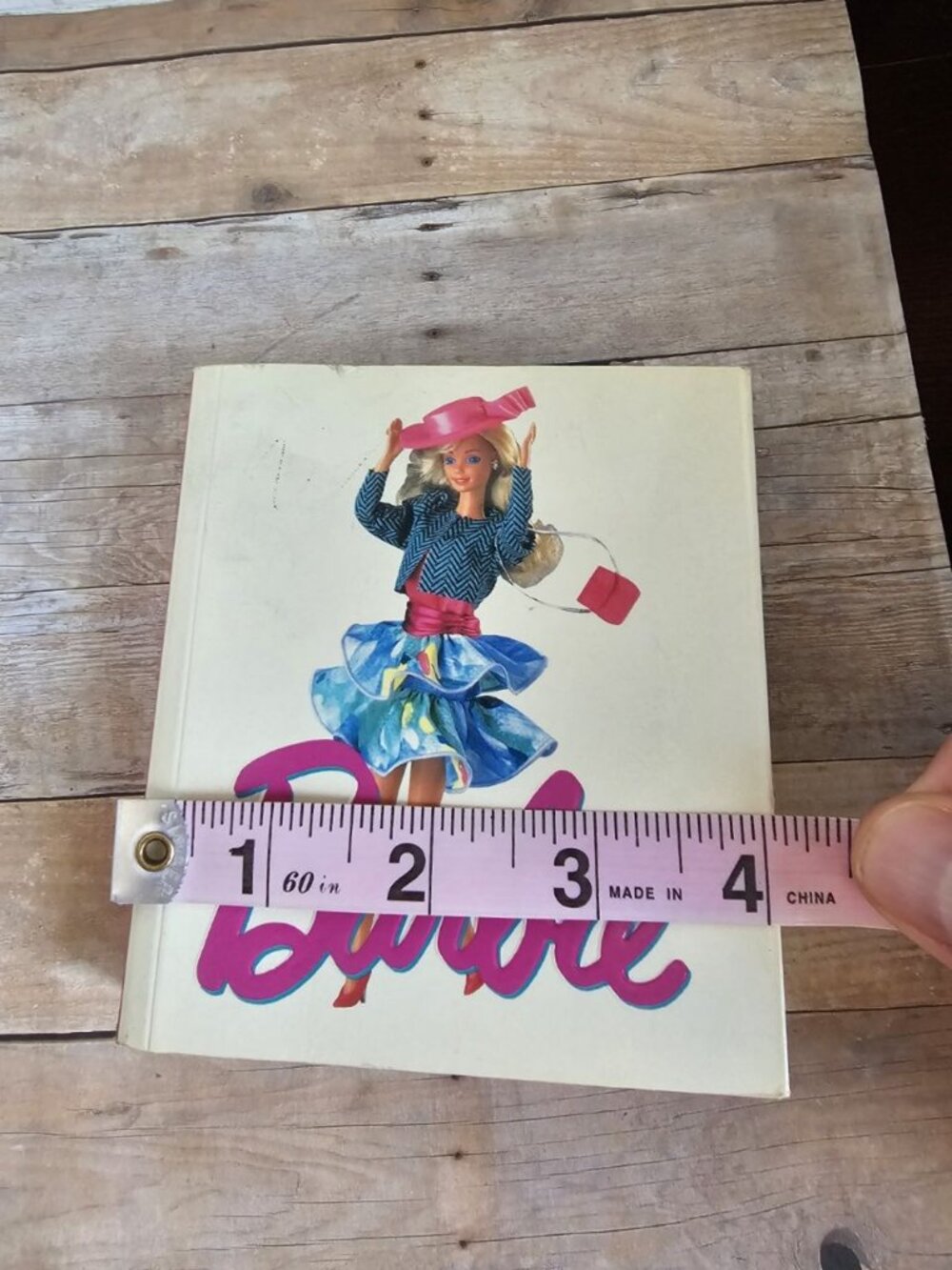 Vintage 1994 Barbie In Fashion Tiny Folio Mini Book Laura Jacobs 300 Outfits - Picture 8 of 9
